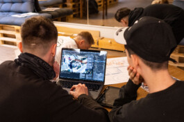 anis anaïs looalian